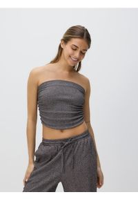 Reserved - Top ze strukturalnej dzianiny - ciemnoszary. Kolor: szary. Materiał: dzianina
