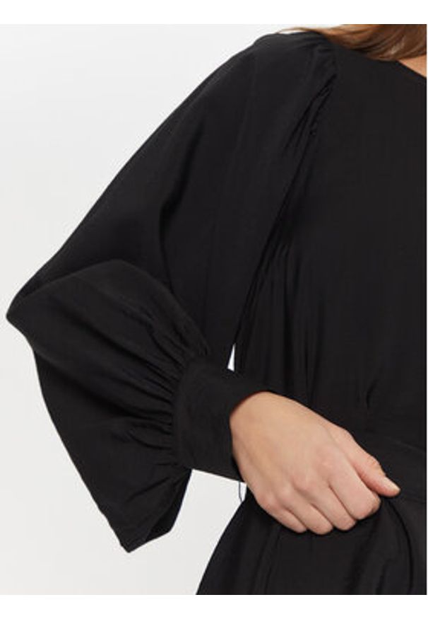 Vila Sukienka koktajlowa Guaca 14102571 Czarny Regular Fit. Kolor: czarny. Materiał: wiskoza. Styl: wizytowy