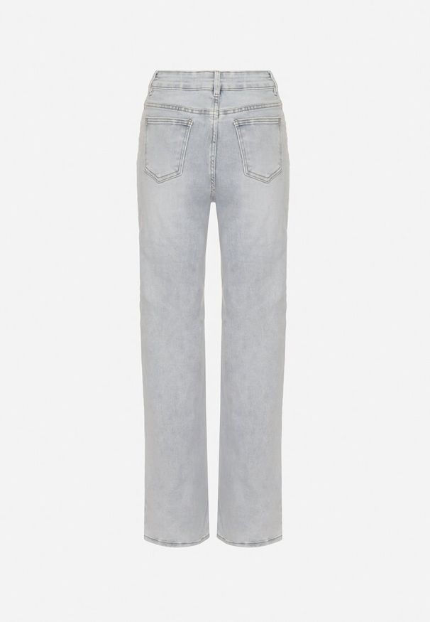 Born2be - Jasnoniebieskie Casualowe Jeansy o Szerokim Kroju z Wysokim Stanem Sesariela. Okazja: na co dzień. Stan: podwyższony. Kolor: niebieski. Długość: długie. Styl: casual