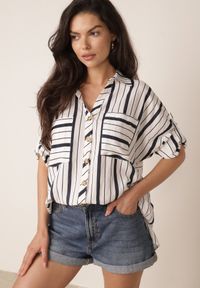 Born2be - Niebieska Letnia Koszula Oversize z Bawełny w Paski z Nietoperzowymi Rękawami Sheilla. Okazja: na co dzień. Kolor: niebieski. Materiał: bawełna. Wzór: paski. Sezon: lato. Styl: elegancki, casual #1
