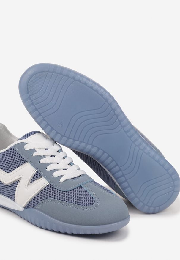 Renee - Niebieskie Sneakersy Klasyczne Tenisówki Istia. Okazja: na co dzień. Kolor: niebieski. Materiał: jeans. Wzór: aplikacja. Obcas: na obcasie. Wysokość obcasa: niski