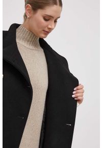 DKNY - Dkny płaszcz wełniany kolor czarny przejściowy dwurzędowy. Okazja: na co dzień. Kolor: czarny. Materiał: wełna. Styl: casual, klasyczny #2