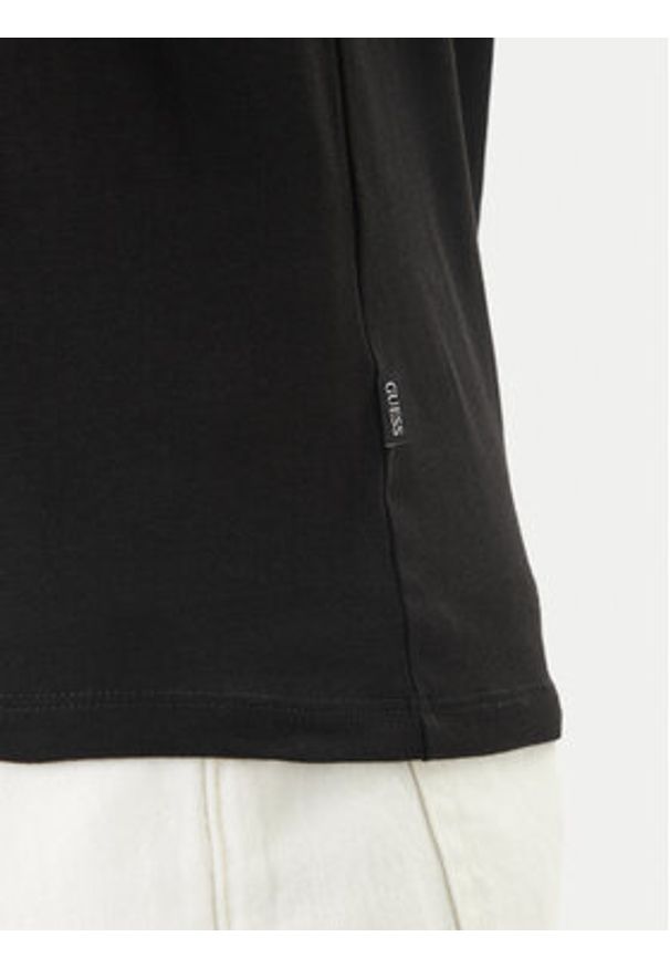 Guess Jeans T-Shirt M6GIB4 K8HM0 Czarny Slim Fit. Kolor: czarny. Materiał: bawełna