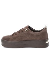 Sneakersy damskie Filippo, cholewka ze skóry naturalnej zamszowej klasyczne sznurowanie na masywnej platformie, brązowe, DP3533/26. Okazja: na co dzień. Zapięcie: sznurówki. Kolor: brązowy. Materiał: skóra, zamsz. Szerokość cholewki: normalna. Obcas: na platformie #6