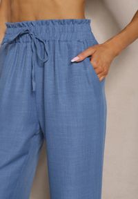 Renee - Niebieskie Spodnie High Waist ze Ściągaczem w Talii i Prostą Nogawką Savonne. Okazja: na co dzień. Stan: podwyższony. Kolor: niebieski. Styl: elegancki, casual