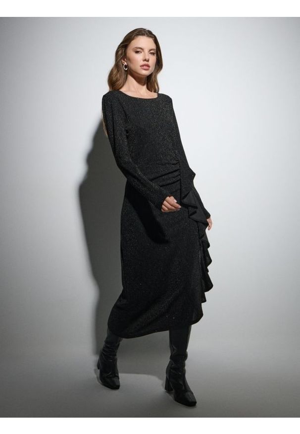 Sinsay - Elegancka sukienka midi - czarny. Kolor: czarny. Styl: elegancki. Długość: midi