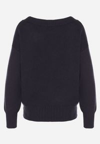 Born2be - Granatowy Sweter z Kaszmirem z Dekoltem w Serek Plenae. Okazja: na co dzień. Typ kołnierza: dekolt w serek. Kolor: niebieski. Materiał: kaszmir. Styl: klasyczny, casual, elegancki