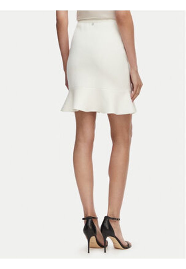 Guess Spódnica mini W6RD75 Z4422 Écru Regular Fit. Kolor: kremowy. Materiał: wiskoza