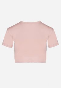 Born2be - Jasnoróżowy T-shirt Crop Top Ozdobiony Literką Koliviela. Okazja: na co dzień. Kolor: różowy. Materiał: jeans. Długość: krótkie. Wzór: aplikacja. Styl: casual, elegancki #3