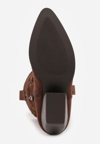 Born2be - Brązowe Kozaki Kowbojki na Stożkowym Obcasie z Ażurową Cholewką Tidanna. Okazja: na co dzień, na randkę. Kolor: brązowy. Szerokość cholewki: normalna. Wzór: ażurowy. Materiał: zamsz, jeans. Sezon: lato. Obcas: na obcasie. Styl: casual, klasyczny. Wysokość obcasa: średni #8