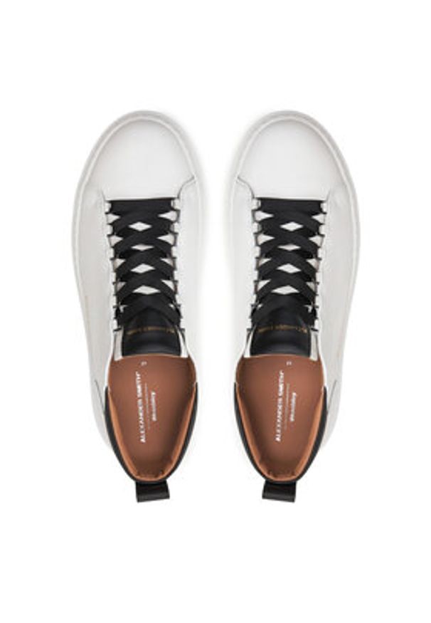 Alexander Smith Sneakersy Wembley ASBAWYM Biały. Kolor: biały. Materiał: skóra