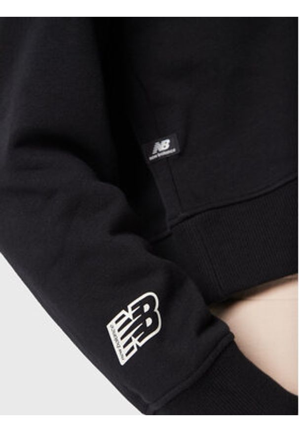 New Balance Bluza WT23512 Czarny Relaxed Fit. Kolor: czarny. Materiał: bawełna, syntetyk