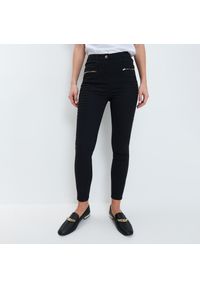 Mohito - Spodnie skinny - Czarny. Kolor: czarny #1