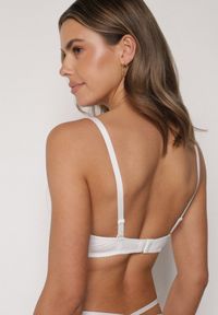 Born2be - Jasnobeżowy Klasyczny Biustonosz o Gładkim Wykończeniu Lamisa. Kolor: beżowy. Wzór: gładki #7