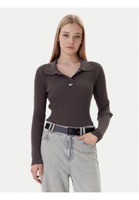 Tommy Jeans Sweter DW0DW22036 Brązowy Slim Fit. Kolor: brązowy. Materiał: syntetyk #1