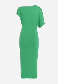 Born2be - Zielona Asymetryczna Sukienka Midi o Dopasowanym Fasonie Tivalle. Kolor: zielony. Typ sukienki: asymetryczne. Długość: midi #7