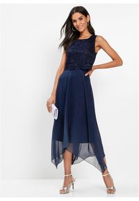 bonprix - Sukienka szyfonowa midi z koronką. Kolor: niebieski. Materiał: szyfon, koronka. Wzór: koronka. Typ sukienki: asymetryczne. Styl: elegancki, wizytowy. Długość: midi #1