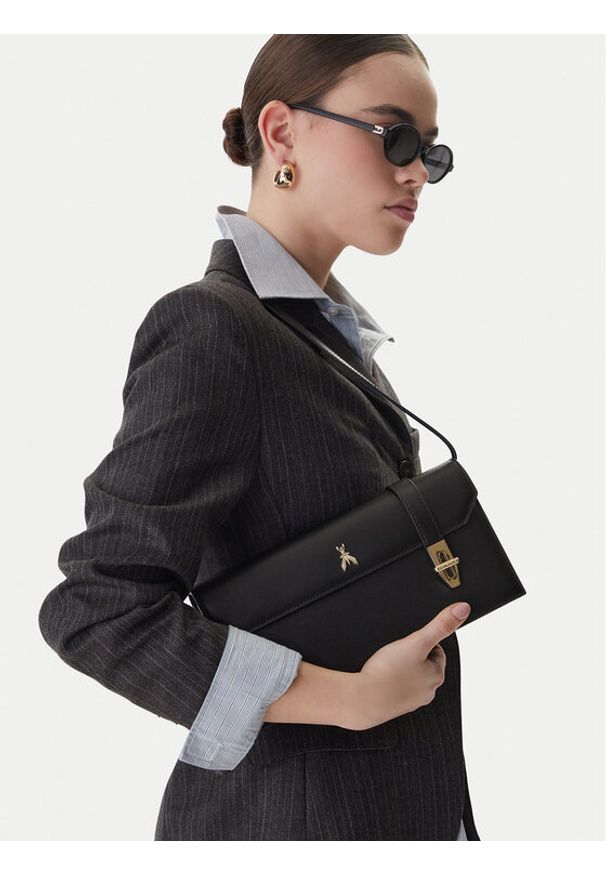 Patrizia Pepe Torebka 8B0327/L061 Czarny. Kolor: czarny. Materiał: skórzane