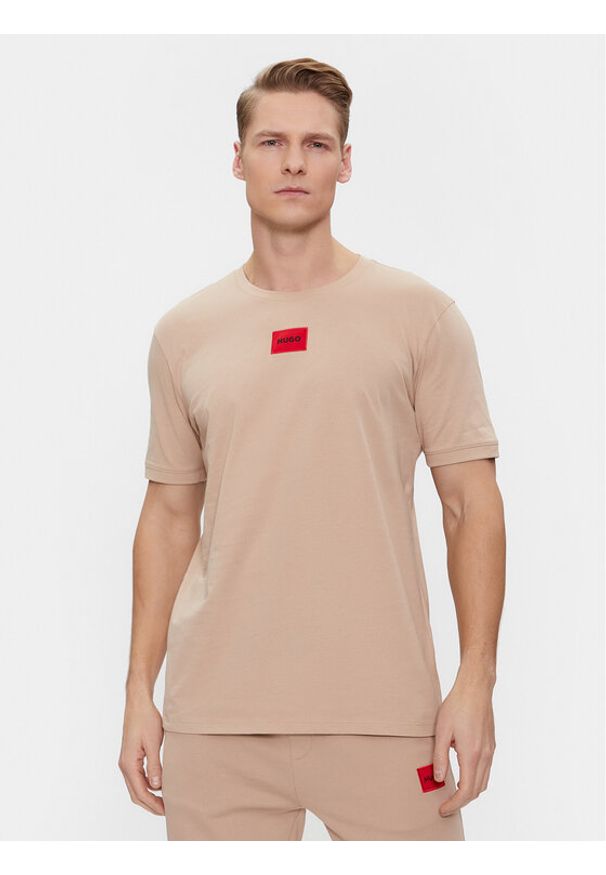 Hugo T-Shirt Diragolino212 50447978 Beżowy Regular Fit. Kolor: beżowy. Materiał: bawełna