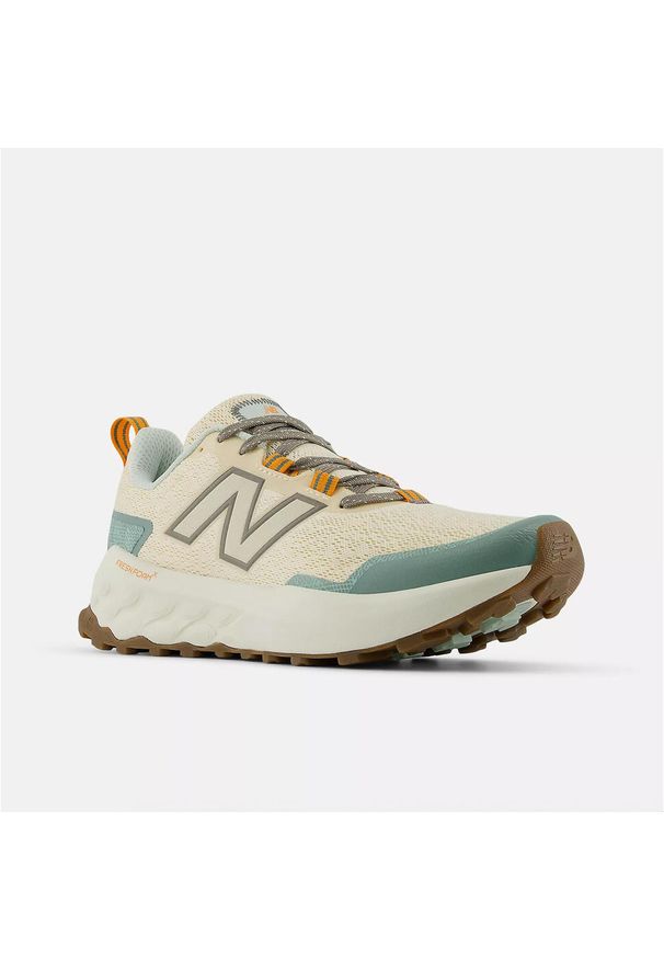 Buty do biegania w terenie damskie New Balance Fresh Foam X Garoe V2. Kolor: czerwony