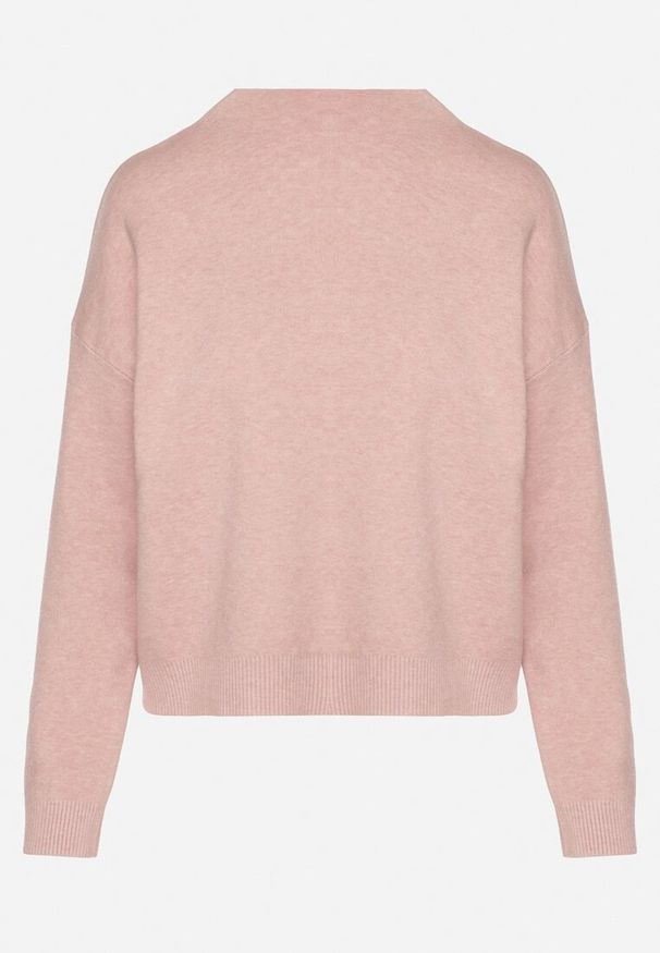 Born2be - Różowy Gładki Sweter o Pudełkowym Kroju ze Stójką Unessa. Okazja: na co dzień. Typ kołnierza: kołnierzyk stójkowy. Kolor: różowy. Materiał: jeans. Wzór: gładki. Styl: casual