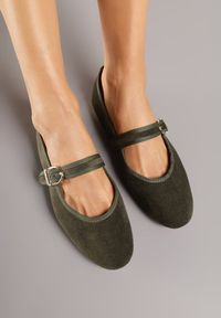Renee - Zielone Balerinki Mary Jane z Klamrą Zaurg. Okazja: na co dzień. Zapięcie: klamry. Kolor: zielony. Materiał: jeans. Styl: klasyczny, casual, elegancki #2