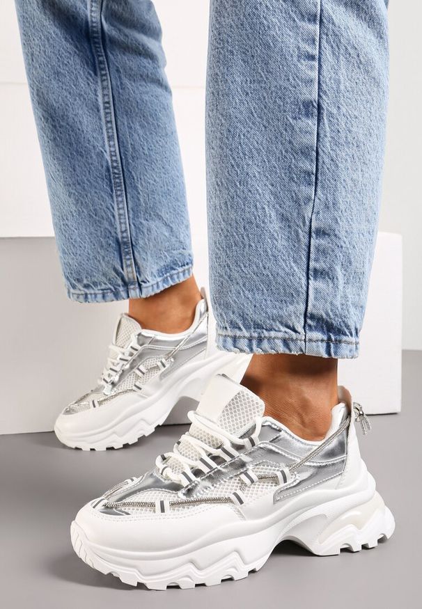 Born2be - Biało-Srebrne Sneakersy na Grubej Podeszwie z Paskiem z Cyrkoniami Novallie. Zapięcie: pasek. Kolor: biały. Materiał: dresówka, jeans