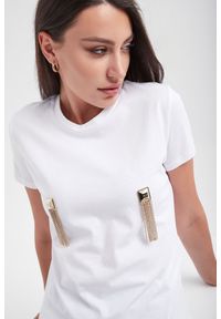 Elisabetta Franchi - T-shirt damski ELISABETTA FRANCHI. Materiał: bawełna. Długość rękawa: krótki rękaw. Długość: krótkie. Wzór: geometria, aplikacja