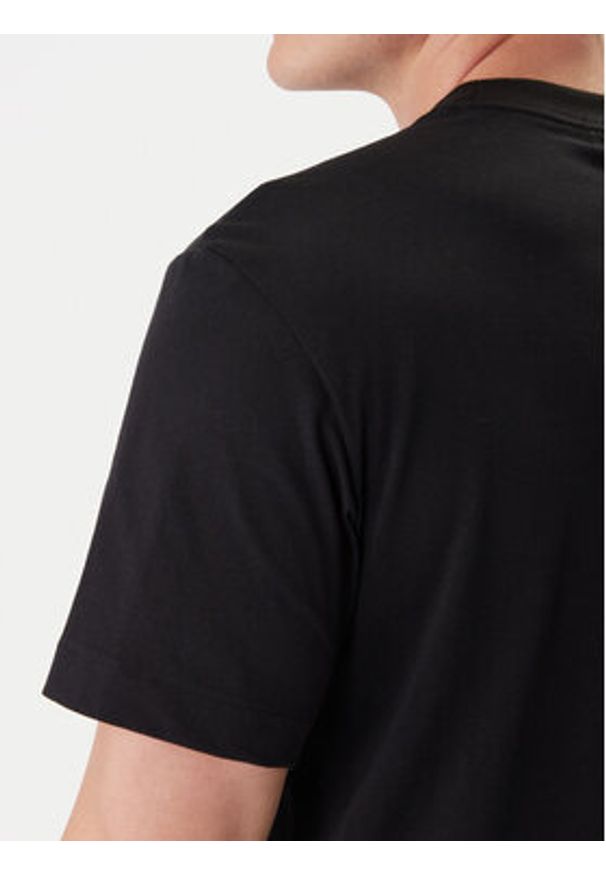 Calvin Klein Jeans T-Shirt LV04RF280G Czarny Regular Fit. Kolor: czarny. Materiał: bawełna