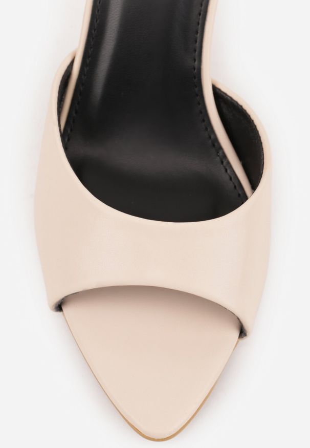 Born2be - Beżowe Klapki na Szpilce z Otwartym Noskiem w Szpic Sewnessa. Okazja: do pracy, na spotkanie biznesowe. Nosek buta: otwarty. Kolor: beżowy. Materiał: jeans, koronka. Obcas: na szpilce. Styl: biznesowy, elegancki