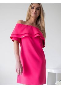 Sukienka Model Sandra Coral - Jersa. Materiał: elastan. Długość rękawa: krótki rękaw