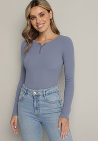 Born2be - Niebieska Prążkowana Bawełniana Bluzka z Guzikami Sarwiwi. Okazja: na co dzień. Kolor: niebieski. Materiał: bawełna, prążkowany. Styl: casual #7