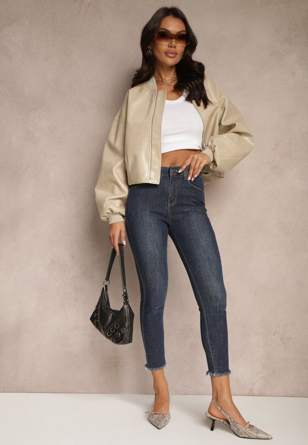 Renee - Granatowe Jeansy Slim z Elastyczną Talią Caliti. Okazja: na co dzień. Kolor: niebieski. Styl: klasyczny, elegancki, casual