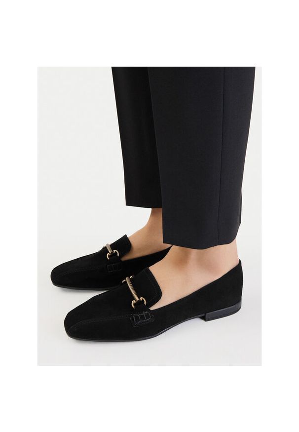 Loafersy Lasocki. Kolor: czarny