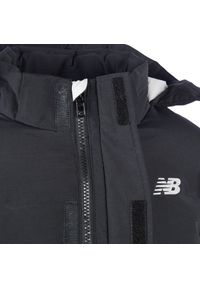 Kurtka dziecięca New Balance LAKB0287BK – czarna. Kolor: niebieski. Materiał: poliester, nylon, bawełna, materiał. Wzór: aplikacja. Sezon: zima #6