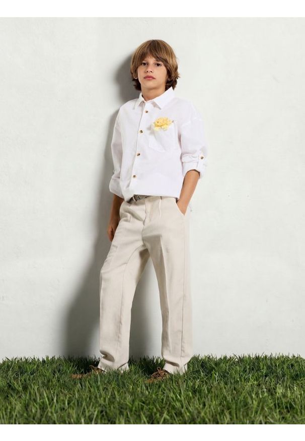 Reserved - Garniturowe spodnie z dodatkiem lnu - beżowy. Kolor: beżowy. Materiał: len