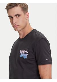 Tommy Jeans T-Shirt Stack Backprint DM0DM21589 Czarny Regular Fit. Kolor: czarny. Materiał: bawełna #4