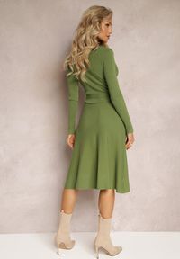 Renee - Zielona Rozkloszowana Sukienka Sweterkowa z Kopertowym Dekoltem Fiorrtte. Kolor: zielony. Materiał: materiał, tkanina, dzianina. Typ sukienki: kopertowe #5