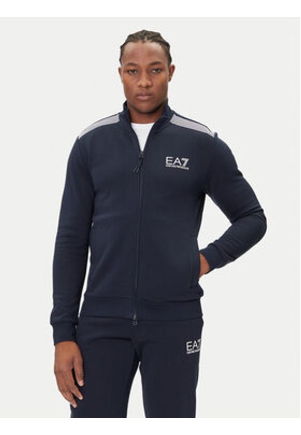 EA7 Emporio Armani Dres 7M000966 AF10377 UB102 Granatowy Slim Fit. Kolor: niebieski. Materiał: bawełna