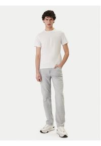 Guess T-Shirt M4GI70 KC9X0 Biały Slim Fit. Kolor: biały. Materiał: bawełna #3