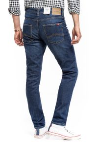 Mustang - MUSTANG VEGAS MĘSKIE SPODNIE JEANSOWE DENIM BLUE 1014039 5000 982. Okazja: na co dzień, na spotkanie biznesowe, na randkę. Stan: obniżony. Sezon: lato, wiosna. Styl: elegancki, sportowy, biznesowy, klasyczny, casual #9