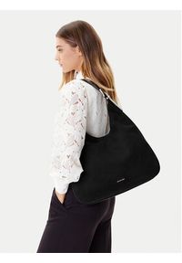 MICHAEL Michael Kors Torebka Nolita 30F4GY5H3T Czarny. Kolor: czarny. Materiał: skórzane, zamszowe