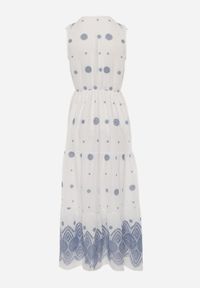 Renee - Biało-Niebieska Sukienka na Lato Boho z Bawełny w Haftowane Wzory z Falbanką Alemite. Typ kołnierza: kołnierz z falbankami. Kolor: niebieski. Materiał: bawełna. Wzór: haft. Sezon: lato. Typ sukienki: proste. Styl: boho. Długość: maxi #7