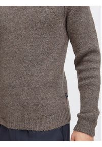 Casual Friday Sweter 20504408 Brązowy Regular Fit. Okazja: na co dzień. Kolor: brązowy. Materiał: syntetyk. Styl: casual #4