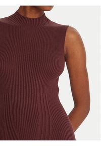 Guess Sukienka dzianinowa W5BK23 Z3OW2 Brązowy Slim Fit. Kolor: brązowy. Materiał: syntetyk #4
