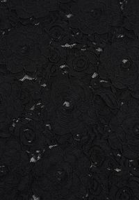 Born2be - Czarne Koronkowe Body z Krótkim Rękawem Moanelli. Okazja: na co dzień. Kolor: czarny. Materiał: koronka. Długość rękawa: krótki rękaw. Długość: krótkie. Wzór: aplikacja, kwiaty. Styl: casual #4