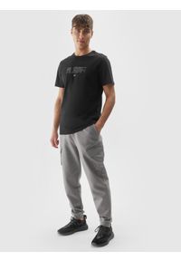 4f - Spodnie dresowe joggery cargo męskie - szare. Kolor: szary. Materiał: dresówka #1