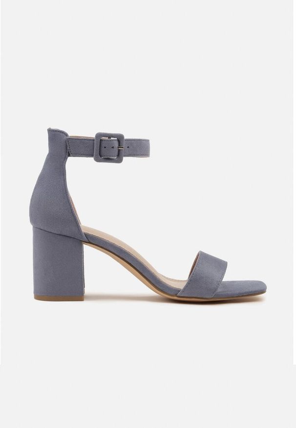 Born2be - Niebieskie Sandały Vices na Słupku z Kwadratowym Noskiem Kosennia. Okazja: na co dzień. Zapięcie: sprzączka. Kolor: niebieski. Materiał: jeans. Obcas: na słupku. Styl: elegancki, casual