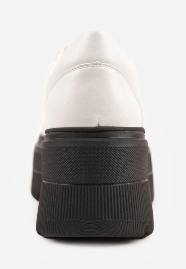 Born2be - Biało-Czarne Sneakersy Vices na Platformie Miriri. Okazja: na co dzień. Zapięcie: sznurówki. Kolor: biały. Materiał: jeans. Obcas: na platformie