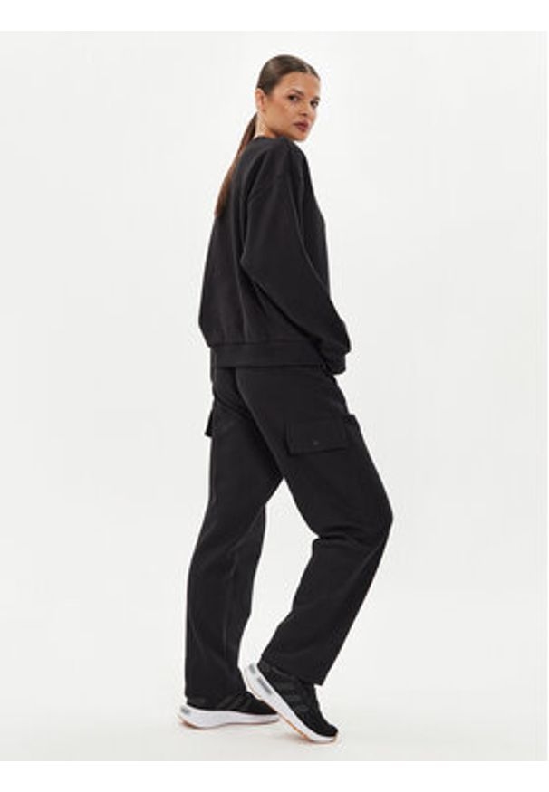Adidas - adidas Spodnie dresowe ALL SZN Fleece Cargo IW1215 Czarny Loose Fit. Kolor: czarny. Materiał: bawełna, syntetyk